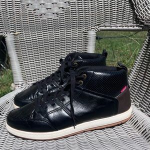 Levi's Black and Brown Sneakers
